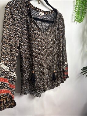 Boho Floral Tassel Peasant Blouse in Black and Brown